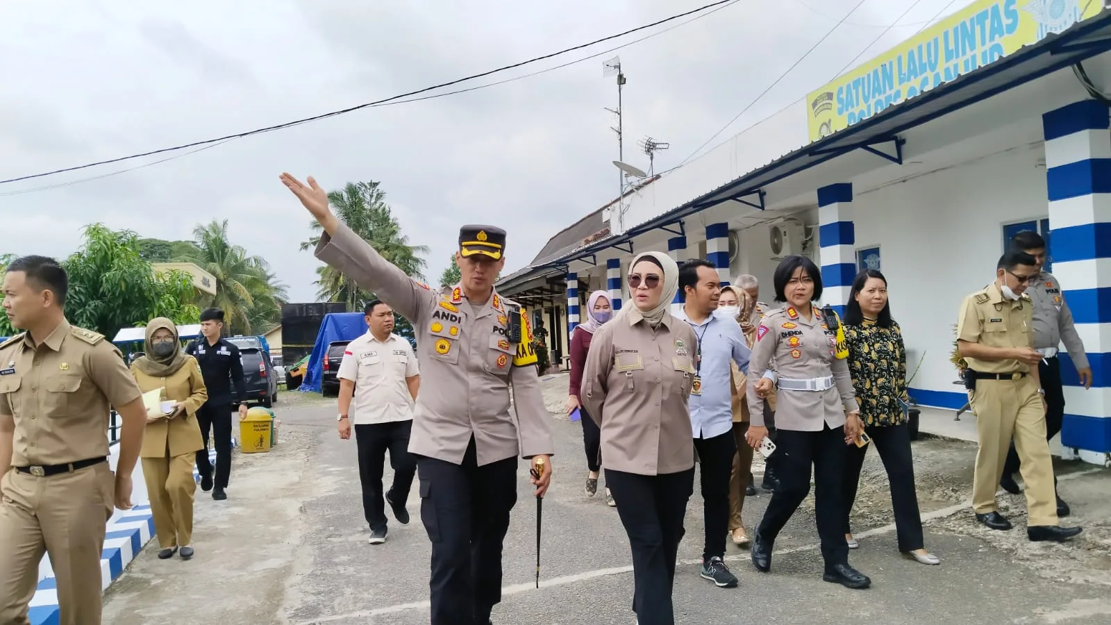 Polres oiu